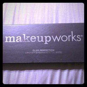 Smoky Eyeshadow Palette